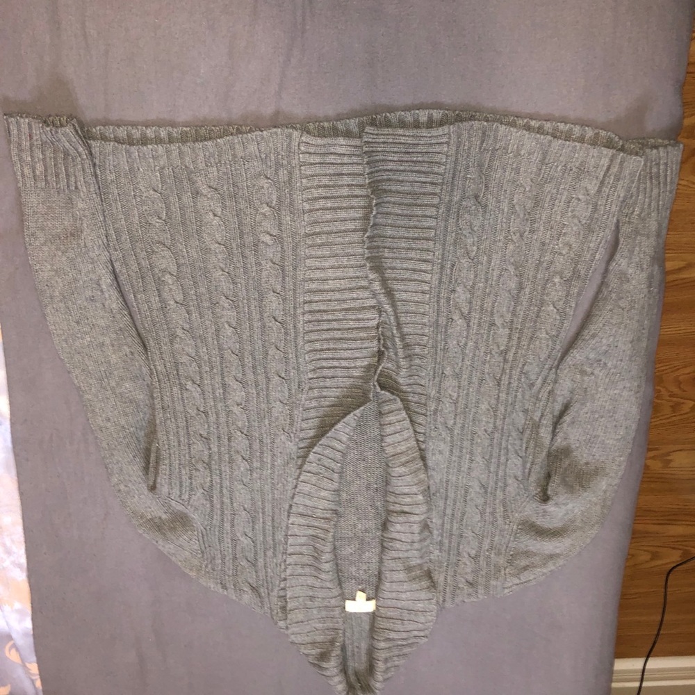 Jackets - Picture 8 of 9